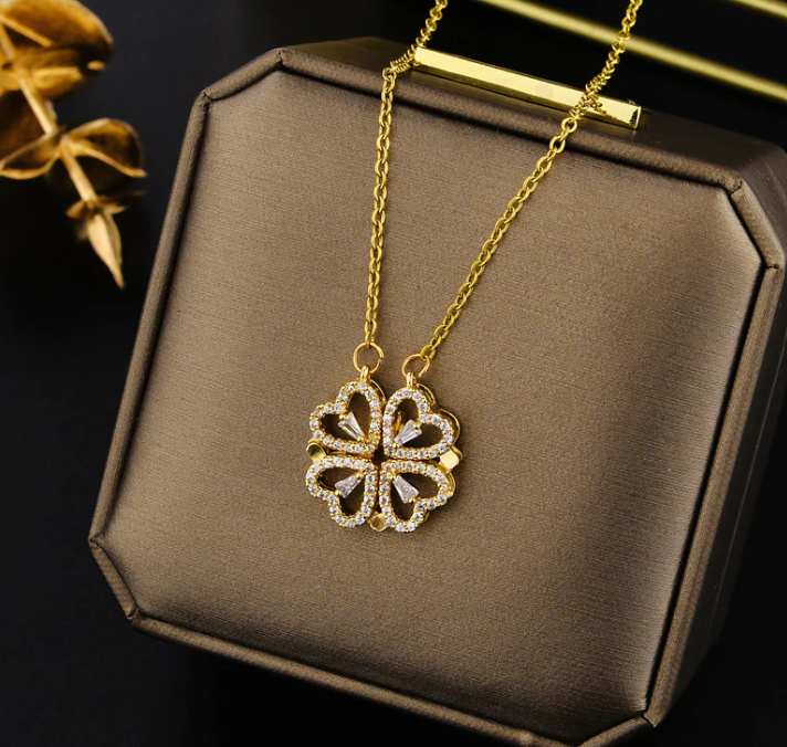 Collar de Trébol de Corazones + Aretes